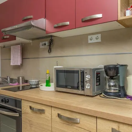 Lapis Appartamento Jadranovo