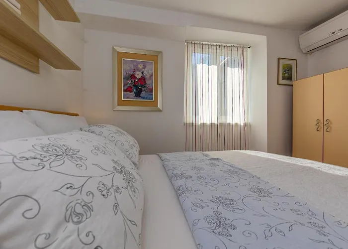 Lapis アパート *