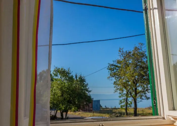 Lapis ヤドラニヴォ